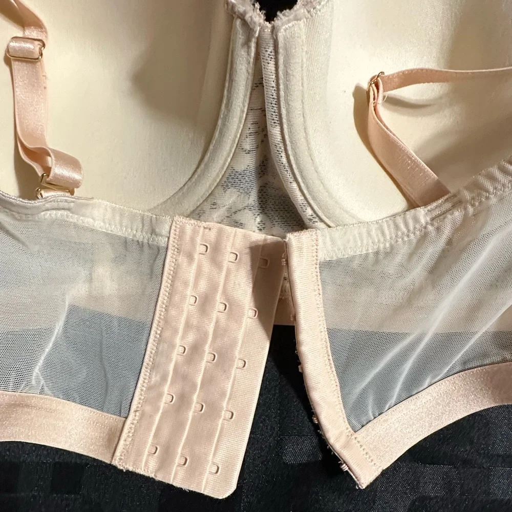 Bra - Picture 3 of 7